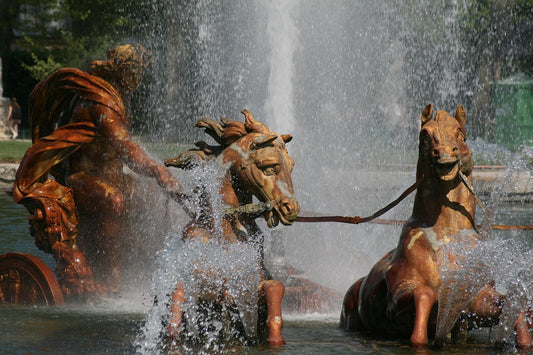 Le Cheval à Versailles : Splendeur équestre au cœur des jardins à la française