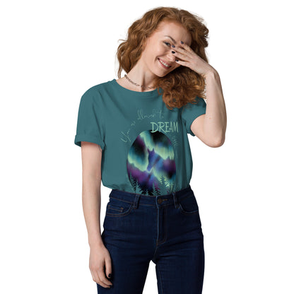 Tshirt aurores boréales et cheval, bleu, porté par une cavalière