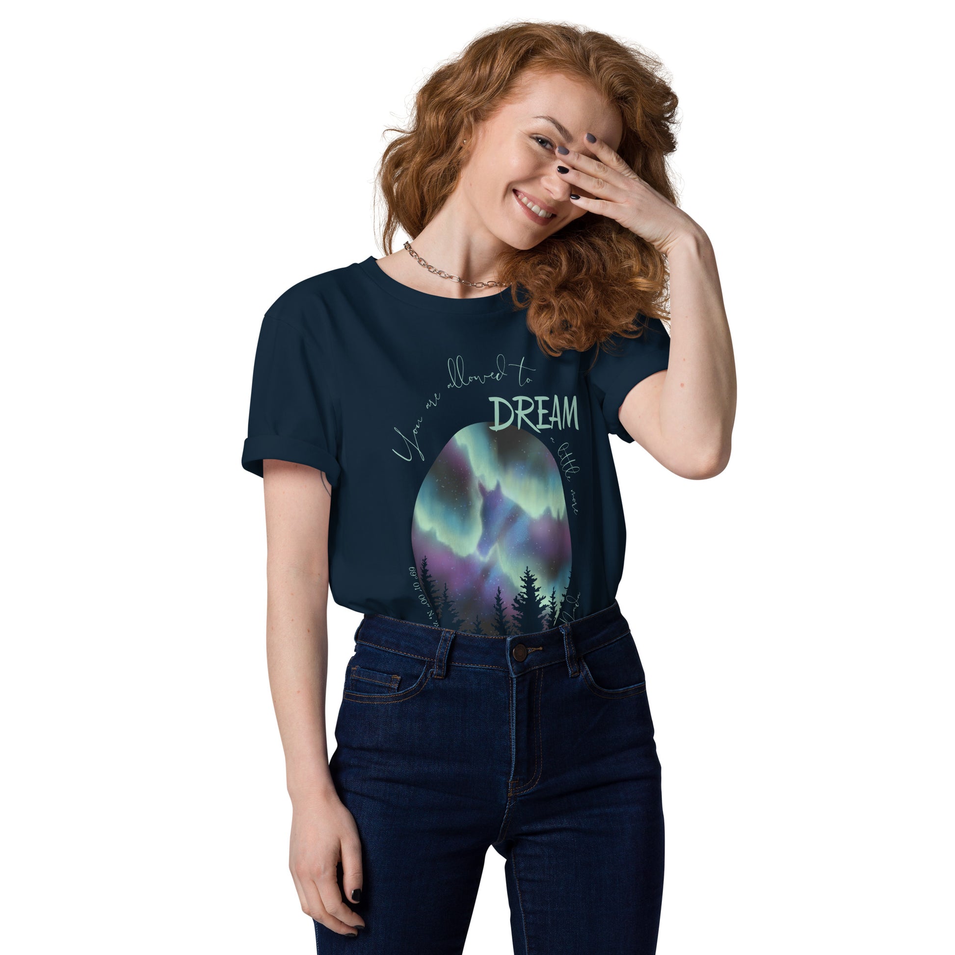 Tshirt aurores boréales et cheval marine porté par une femme