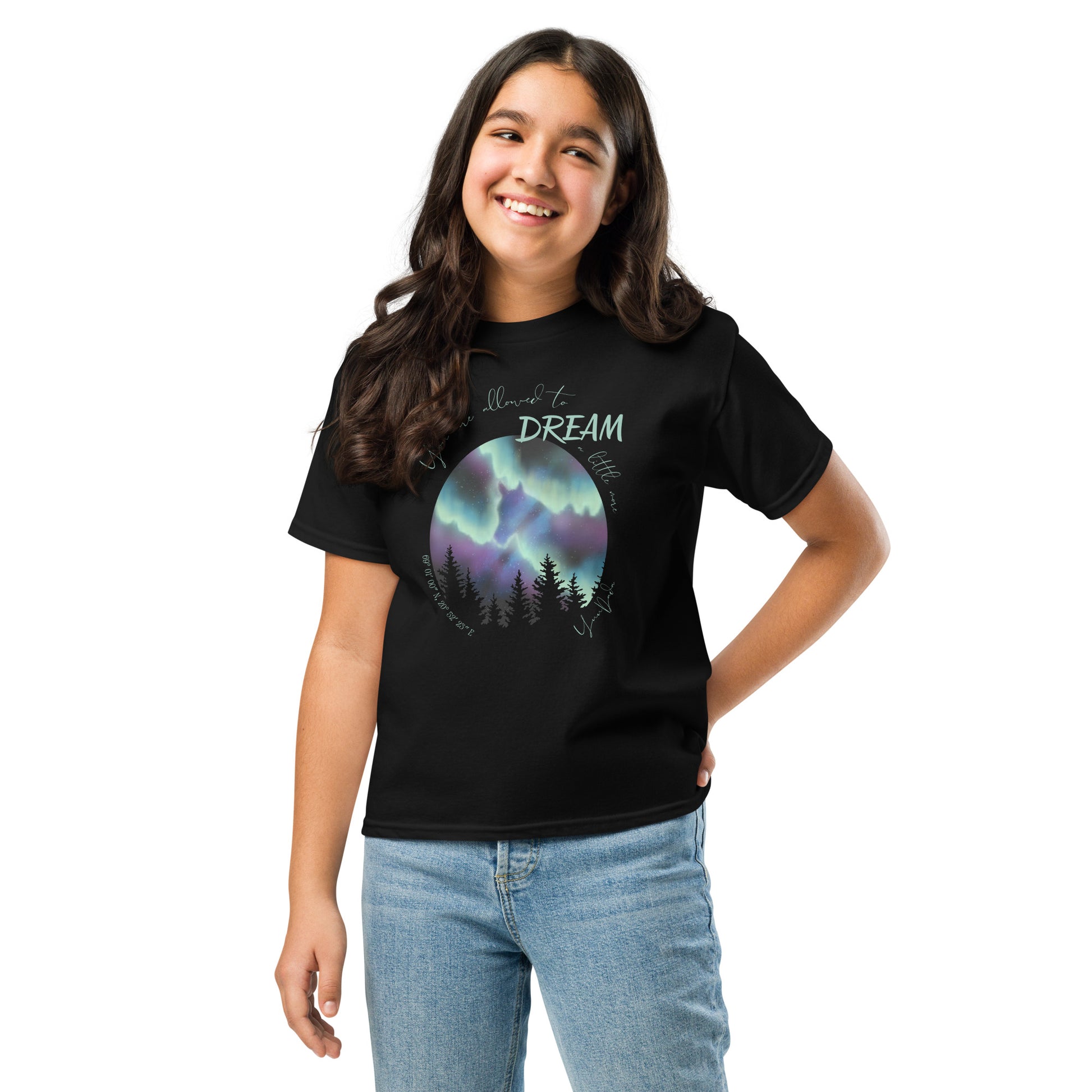 Tshirt aurores boréales et cheval, noir, porté par une adolescente
