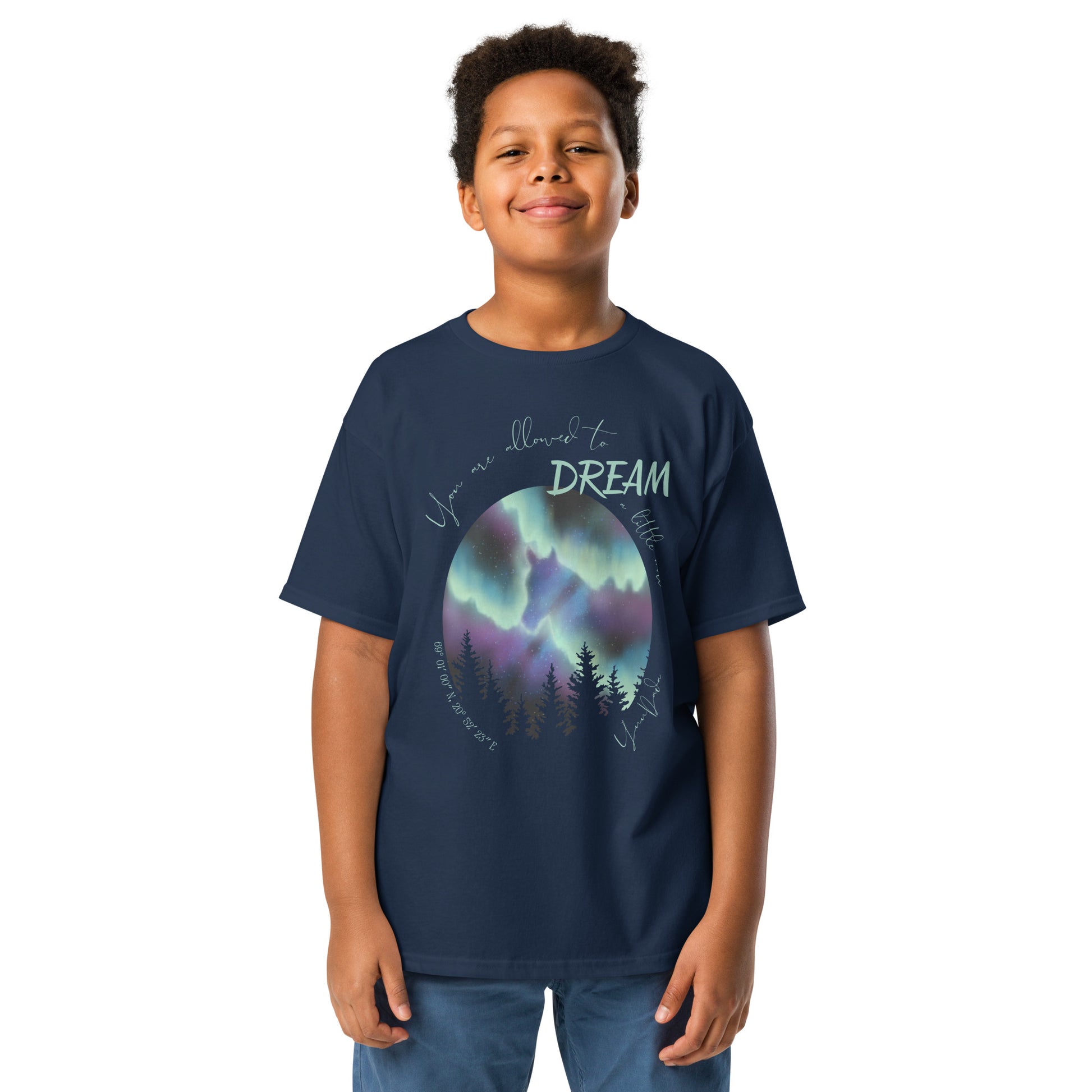 Tshirt cheval aurores boréales marine porté par un garçon